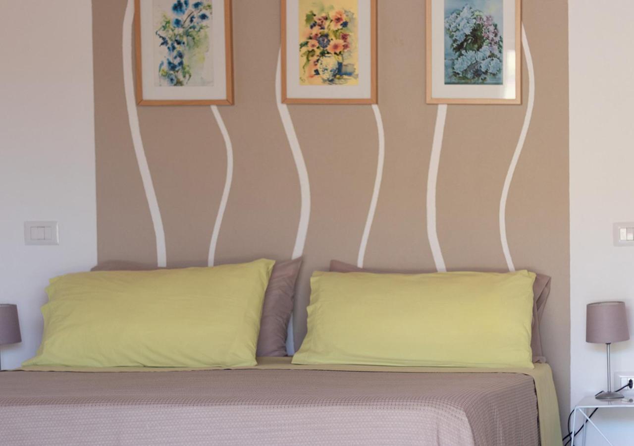 Sa Guardia De Ferricci Bed & Breakfast โซลานาส ภายนอก รูปภาพ