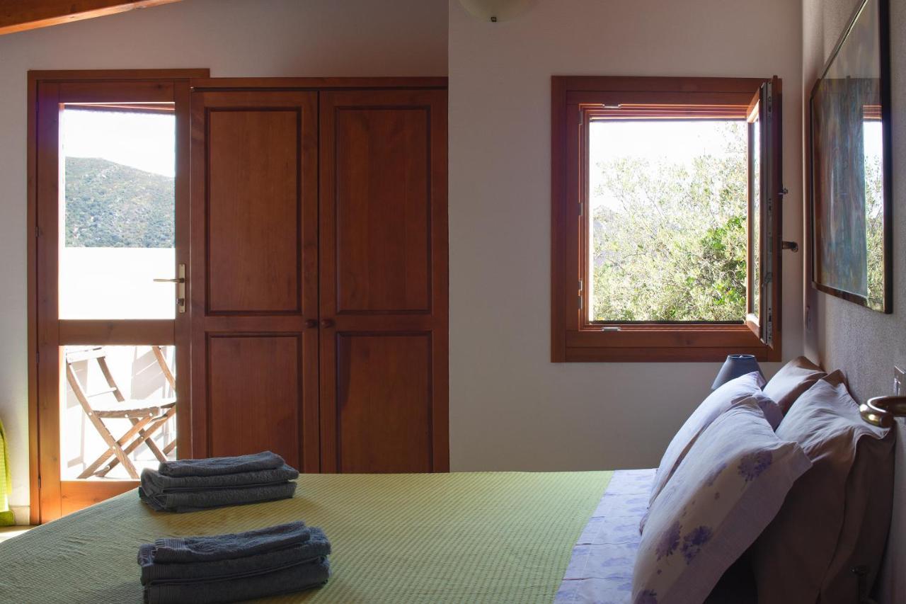 Sa Guardia De Ferricci Bed & Breakfast โซลานาส ภายนอก รูปภาพ