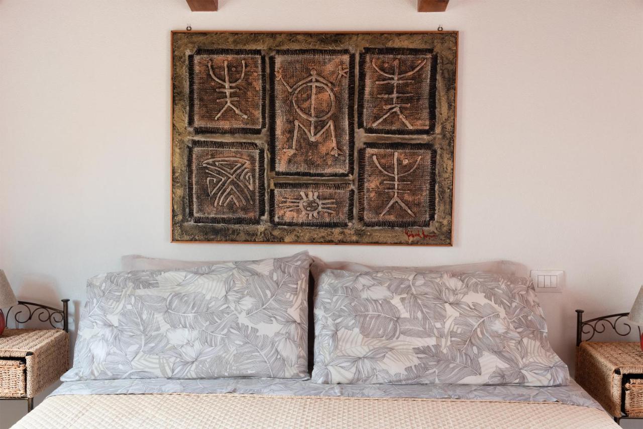 Sa Guardia De Ferricci Bed & Breakfast โซลานาส ภายนอก รูปภาพ